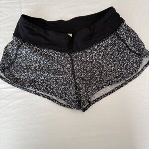 Lululemon Speed Up Shorts - 2.5"inseam size 6